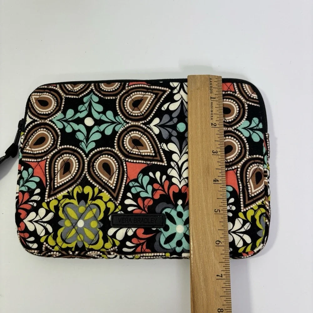 Vera Bradley Sierra Tablet Sleeve Padded Zippered Pouch Great For Travel